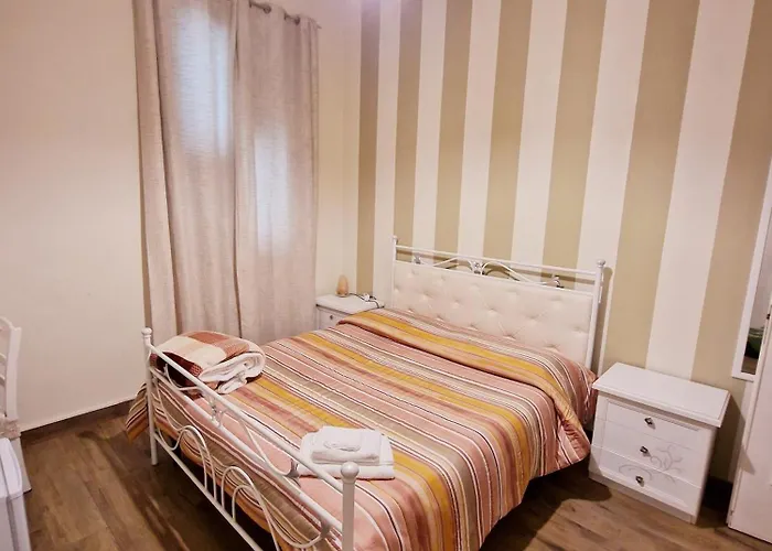 Elisa Oda ve Kahvaltı Crotone